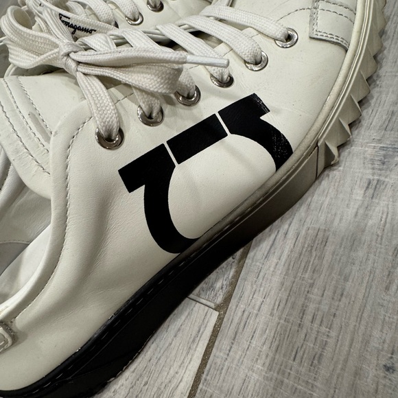 Salvatore Ferragamo Cube leather low-top sneakers size 8 - Picture 4 of 13